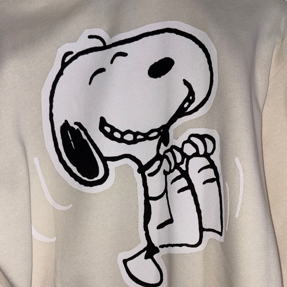 Peanuts Cream Hoodie Yellow & Pink nwt size medium 10 12 snoopy Woodstock - Picture 3 of 7